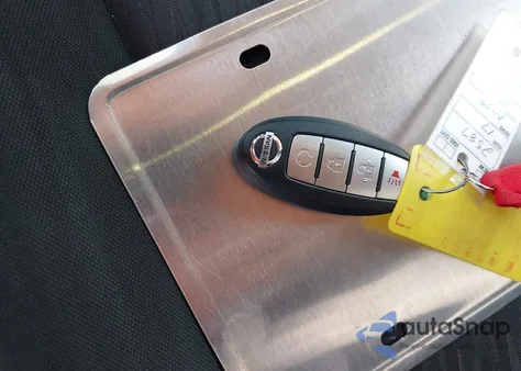 2017 Nissan Rogue Sv z USA, uszkodzony, nr VIN 5N1AT2MT4HC770705